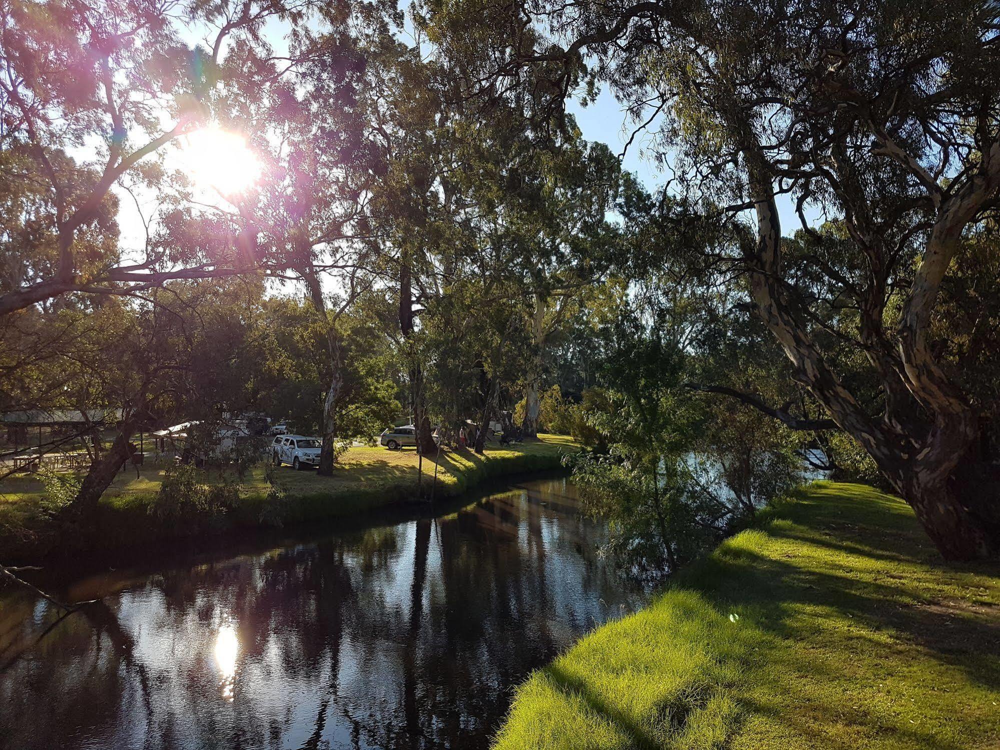 Euroa Caravan Park酒店 外观 照片